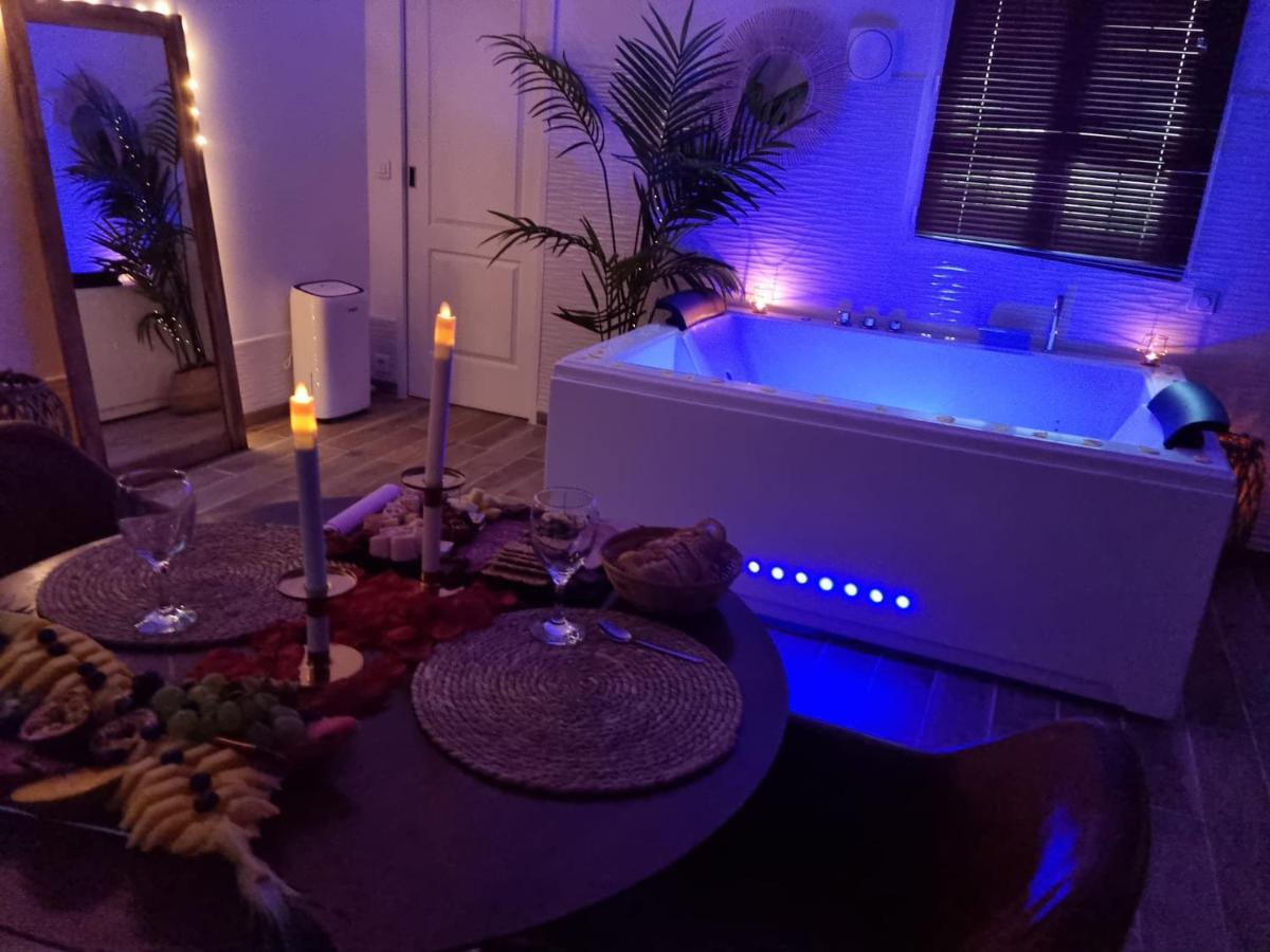 Levasion Romantique Loft Avec Jacuzzi Privatif Et Jardin Paris Hotel Saint-Prix  Luaran gambar