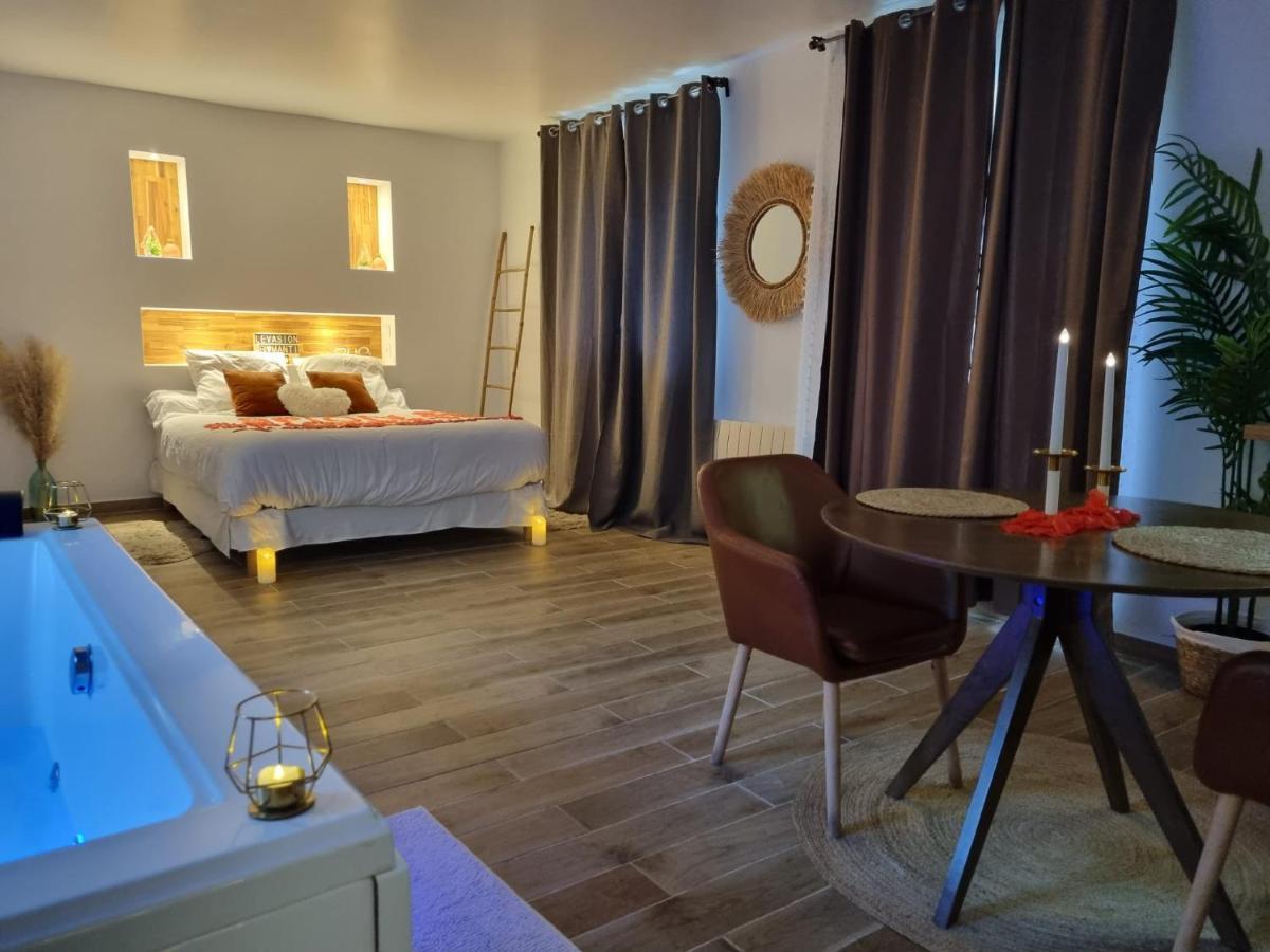 Levasion Romantique Loft Avec Jacuzzi Privatif Et Jardin Paris Hotel Saint-Prix  Luaran gambar