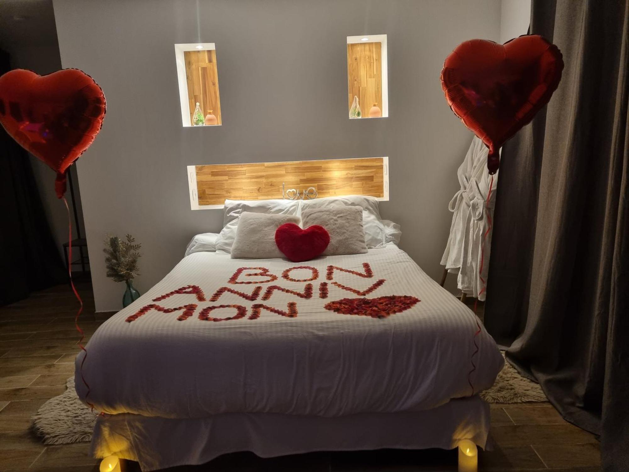 Levasion Romantique Loft Avec Jacuzzi Privatif Et Jardin Paris Hotel Saint-Prix  Luaran gambar