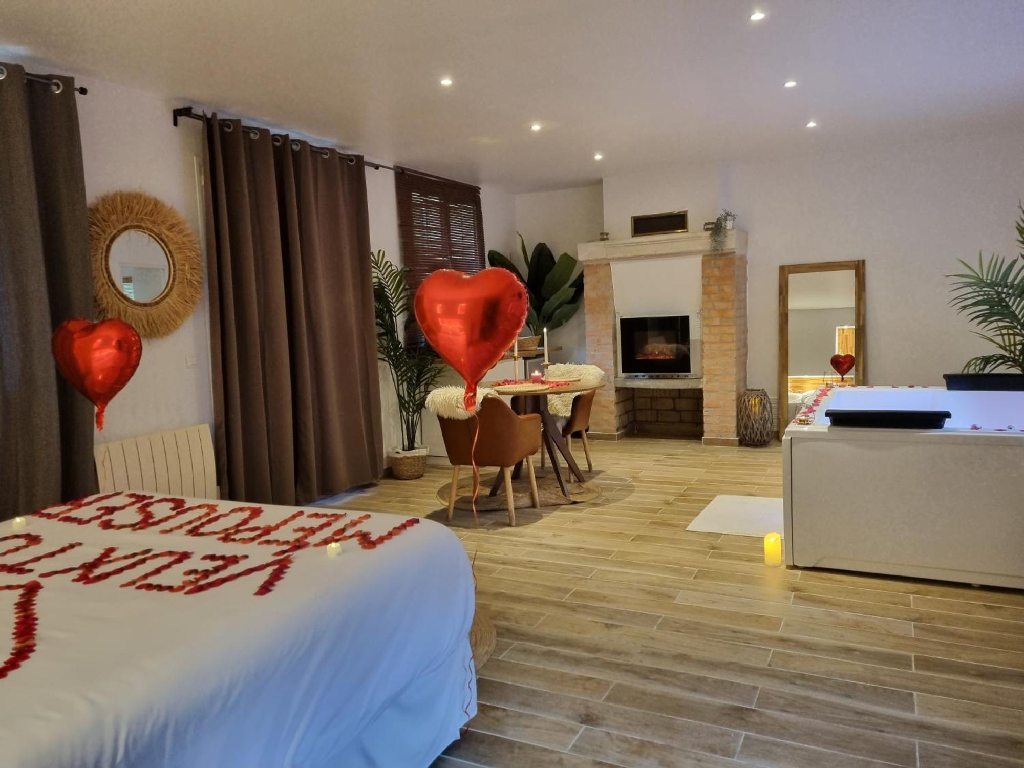 Levasion Romantique Loft Avec Jacuzzi Privatif Et Jardin Paris Hotel Saint-Prix  Luaran gambar