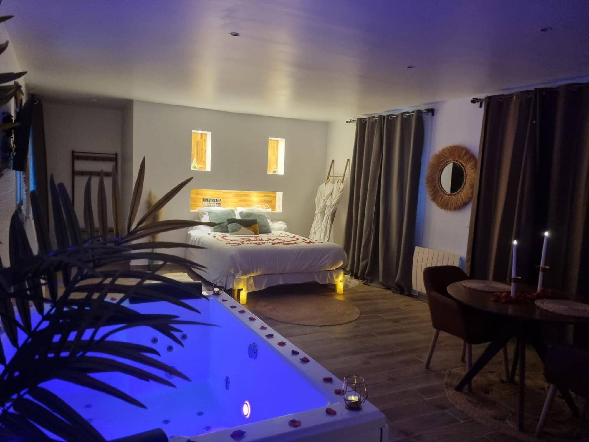 Levasion Romantique Loft Avec Jacuzzi Privatif Et Jardin Paris Hotel Saint-Prix  Luaran gambar