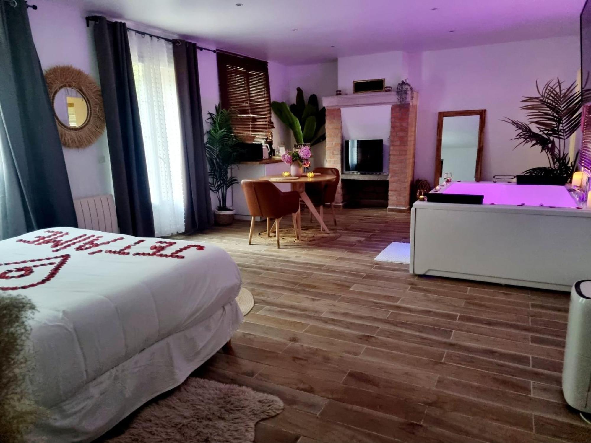 Levasion Romantique Loft Avec Jacuzzi Privatif Et Jardin Paris Hotel Saint-Prix  Luaran gambar